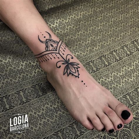 tatuajes para el pie de mujer|60 ideas hermosas de tatuajes en el pie para mujer